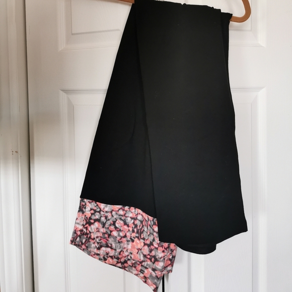 Victoria's Secret Yoga Pant - Picture 1 of 2